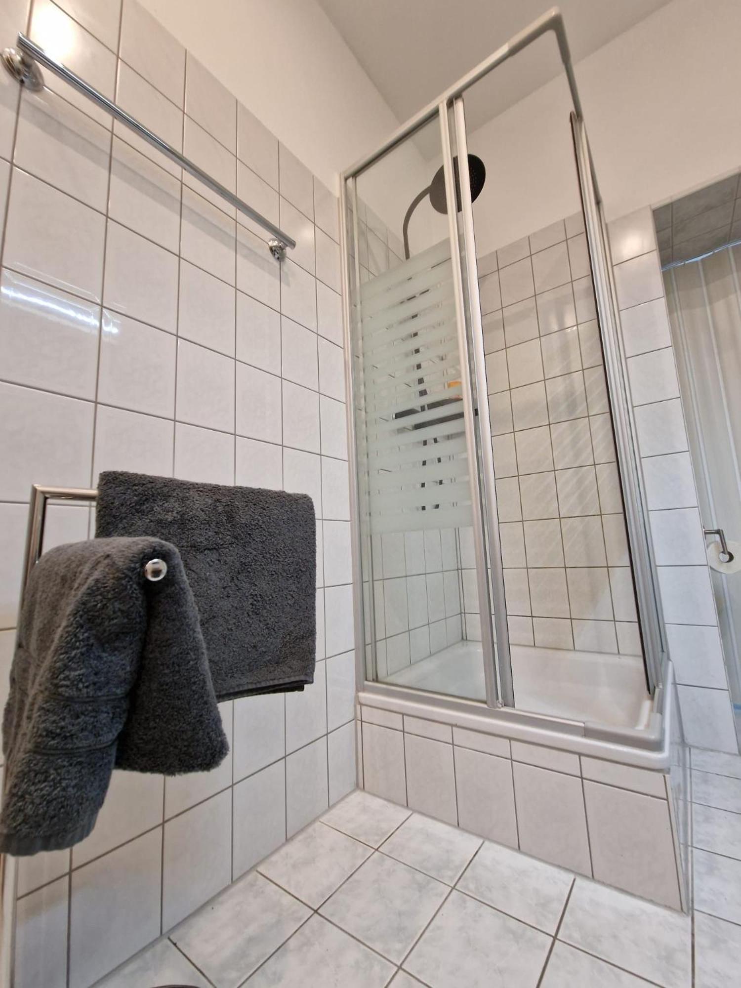 Mit Fitnessstudio Top1 Apartment Plauen